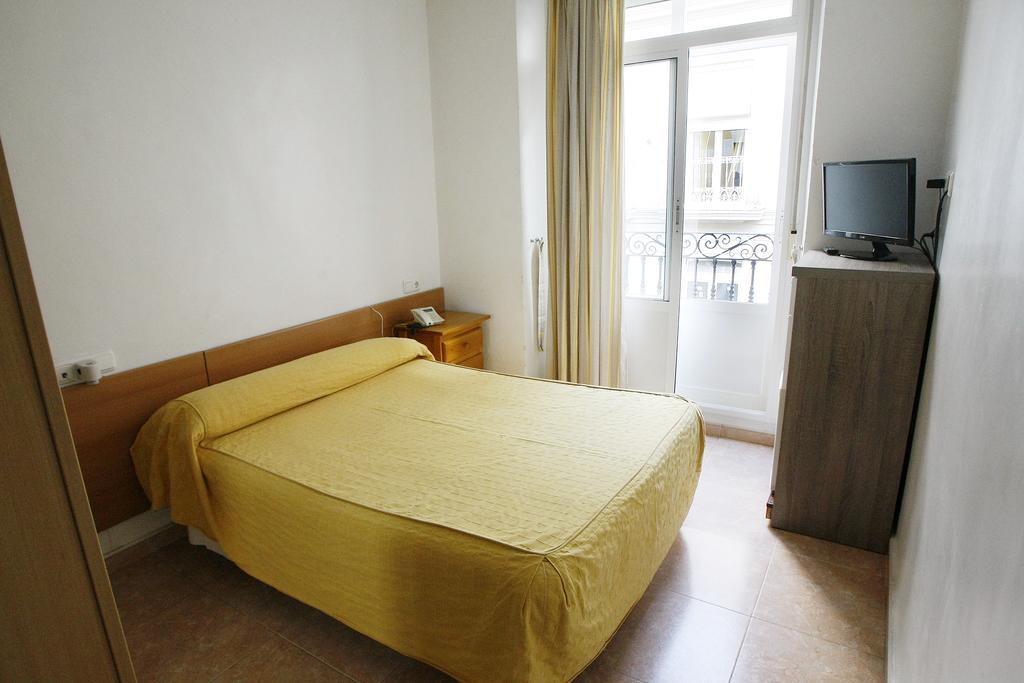 Hostal San Fernando Alicante Exterior foto